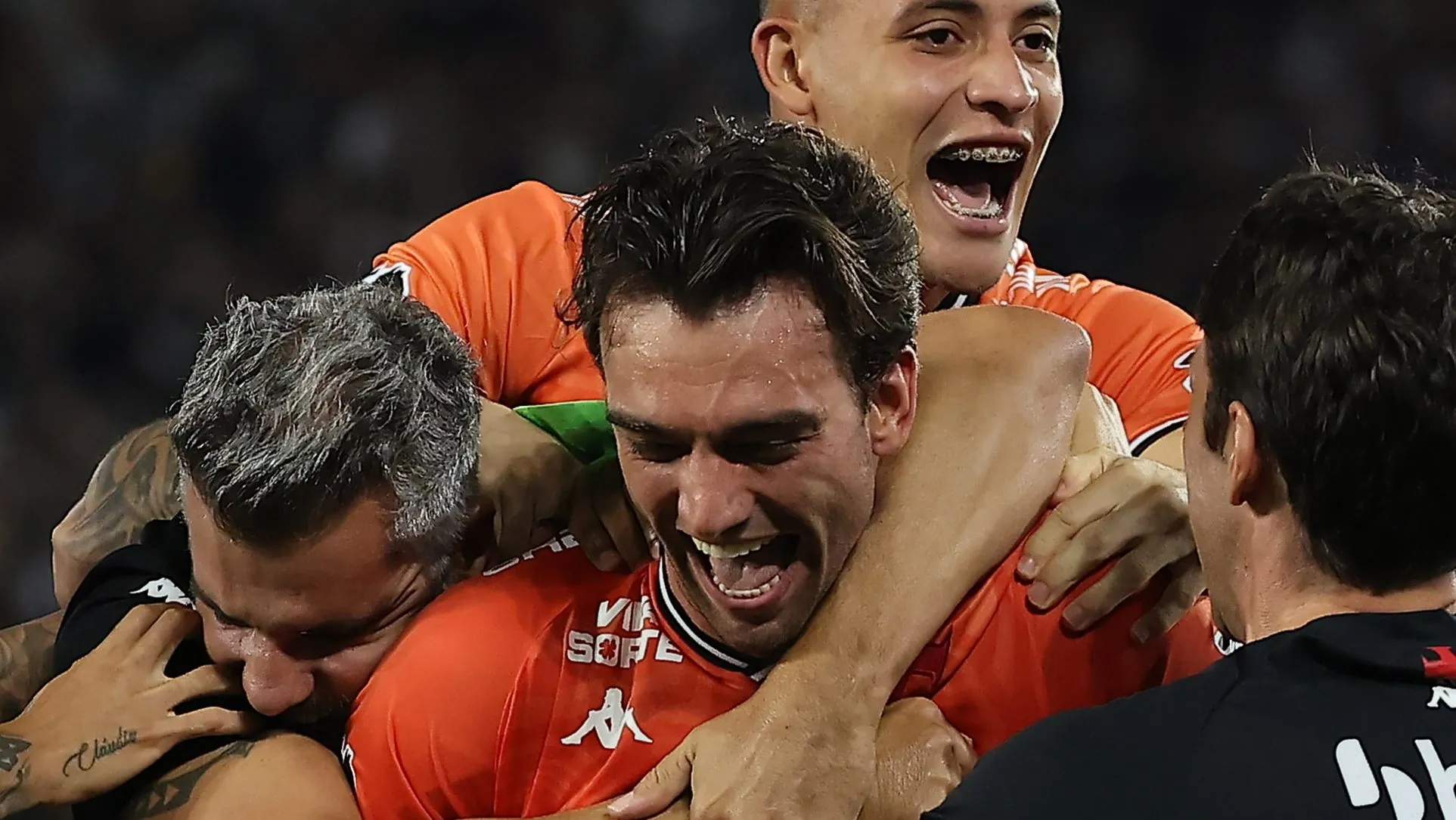 Léo Jardim, goleiro do Vasco da Gama em partida pela Copa do Brasil contra o Fluminense (Foto: Wagner Meier/Getty Images)