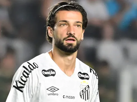 Santos toma decisão sobre Lautaro Díaz e Victor Hugo visando 2026