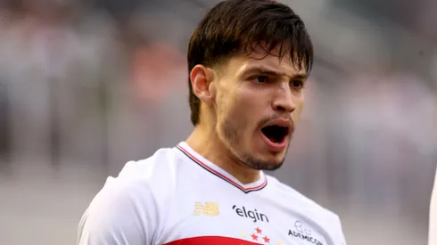 SP – SANTOS – 23/11/2025 – BRASILEIRO A 2025, SAO PAULO X JUVENTUDE – Bobadilla jogador do Sao Paulo comemora seu gol durante partida contra o Juventude no estadio Vila Belmiro pelo campeonato Brasileiro A 2025. Foto: Mauricio De Souza/AGIF