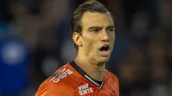 Léo Jardim fvoi o herói da classificação do Vascão