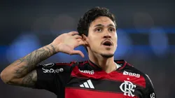 Pedro jogador do Flamengo comemora seu gol durante partida contra o Estudiantes no estadio Maracana pelo campeonato Copa Libertadores 2025. Foto: Jorge Rodrigues/AGIF