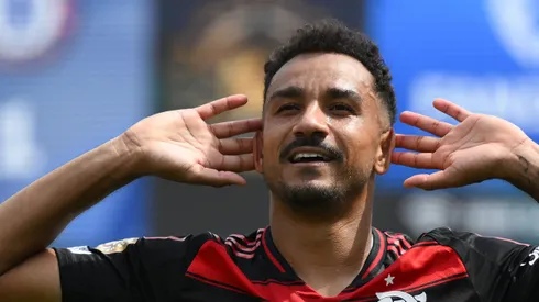 Danilo, camisa 13 do Fla, analisa decisão do Intercontinental.