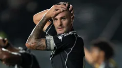Vegetti é o único pendurado do Vasco para primeiro jogo contra o Corinthians.