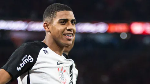 Gui Negão jogador do Corinthians comemora seu gol durante partida contra o Athletico-PR. Foto: Giovani Baccin/AGIF