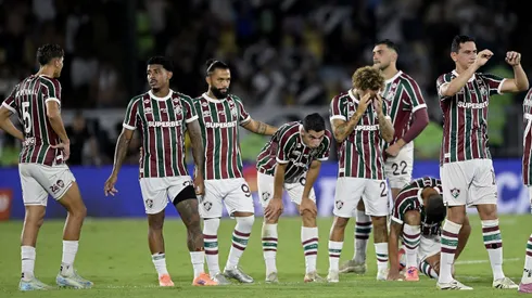 Jogadores do Fluminense lamentam durante partida contra o Vasco. Foto: Alexandre Loureiro/AGIF