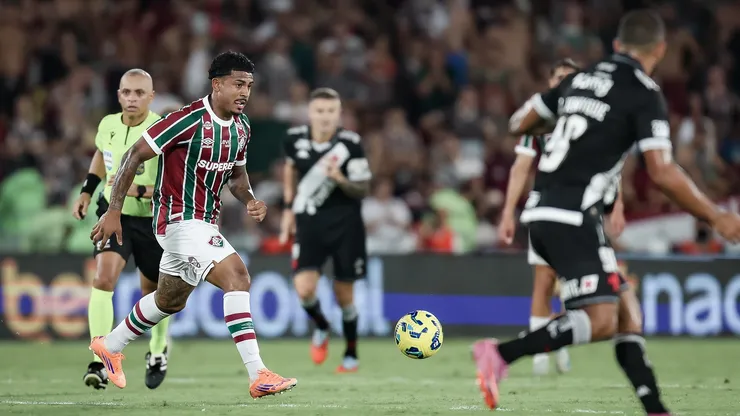 John Kennedy perdeu um pênalti contra o Vasco