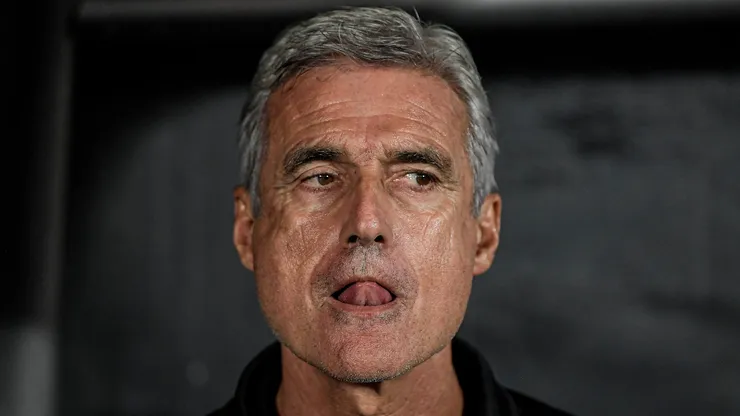 Luís Castro é o novo técnico do Grêmio.