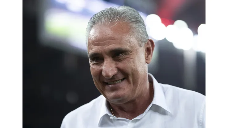 RJ - RIO DE JANEIRO - 15/08/2024 - COPA LIBERTADORES 2024, FLAMENGO X BOLIVAR - Tite tecnico do Flamengo durante partida contra o Bolivar no estadio Maracana pelo campeonato Copa Libertadores 2024. Foto: Jorge Rodrigues/AGIF