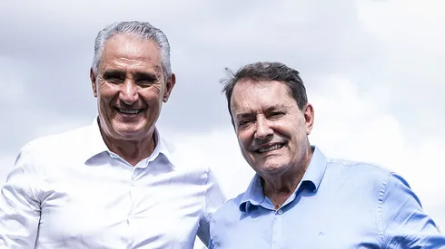 Tite, novo treinador do Cruzeiro, ao lado de Pedro Lourenço, dono da Raposa