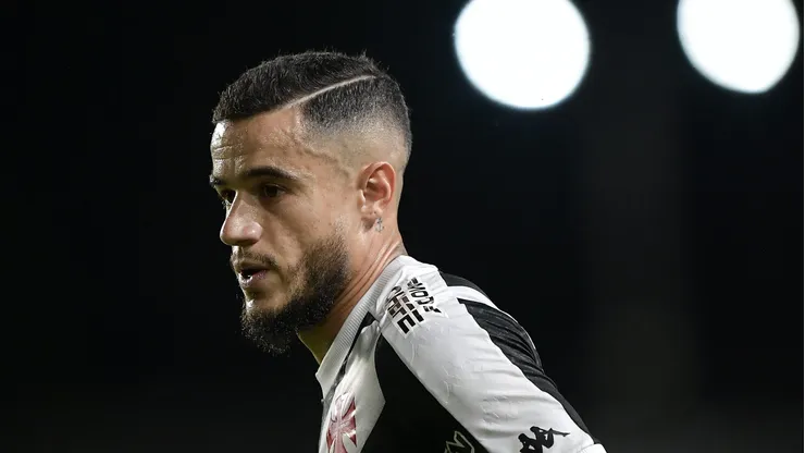 Coutinho em campo pelo Vasco. Foto: Thiago Ribeiro/AGIF