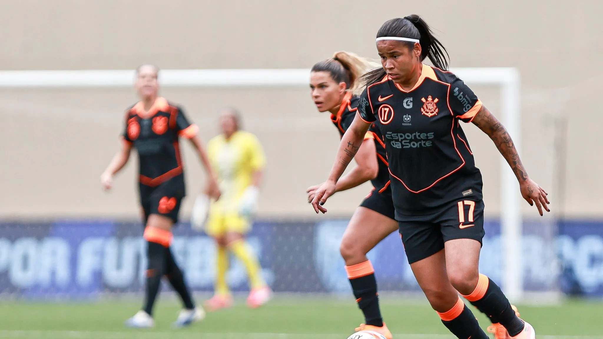 Vic Albuquerque, atacante do Corinthians, em campo