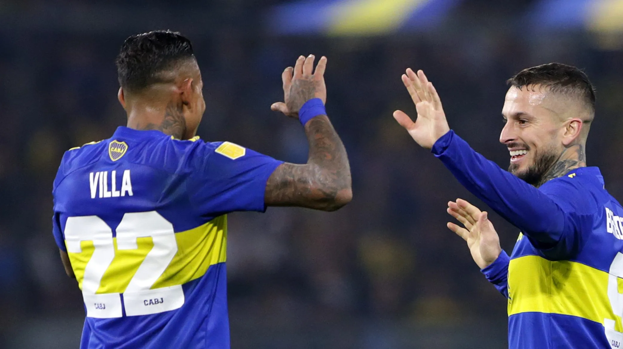 Foto: Daniel Jayo/Getty Images – Atacante ex-Boca Juniors tem chance remota de pintar no Alvinegro.