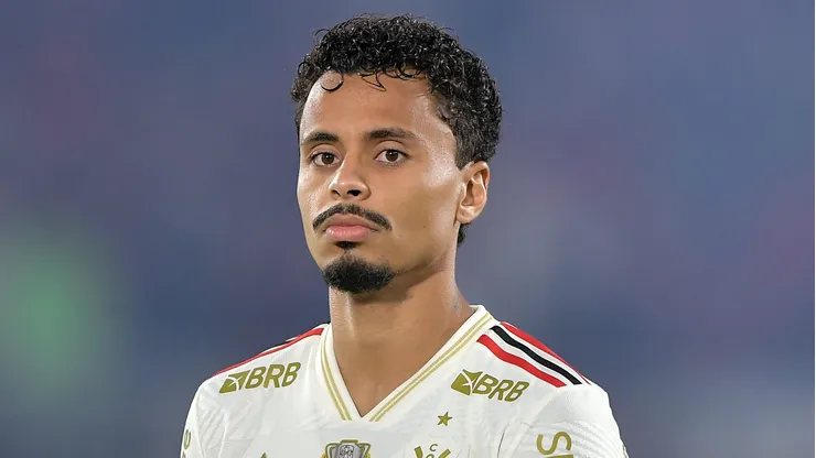 Allan, jogador do Flamengo e interesse do Galo - Foto: Thiago Ribeiro/AGIF