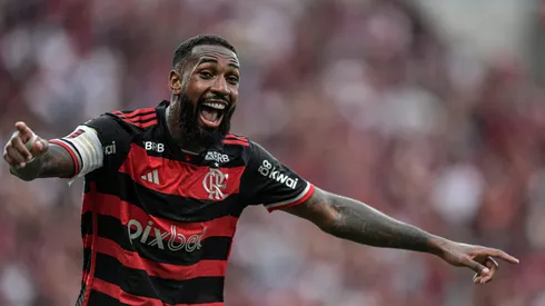 Gerson celebra gol diante do Juventude