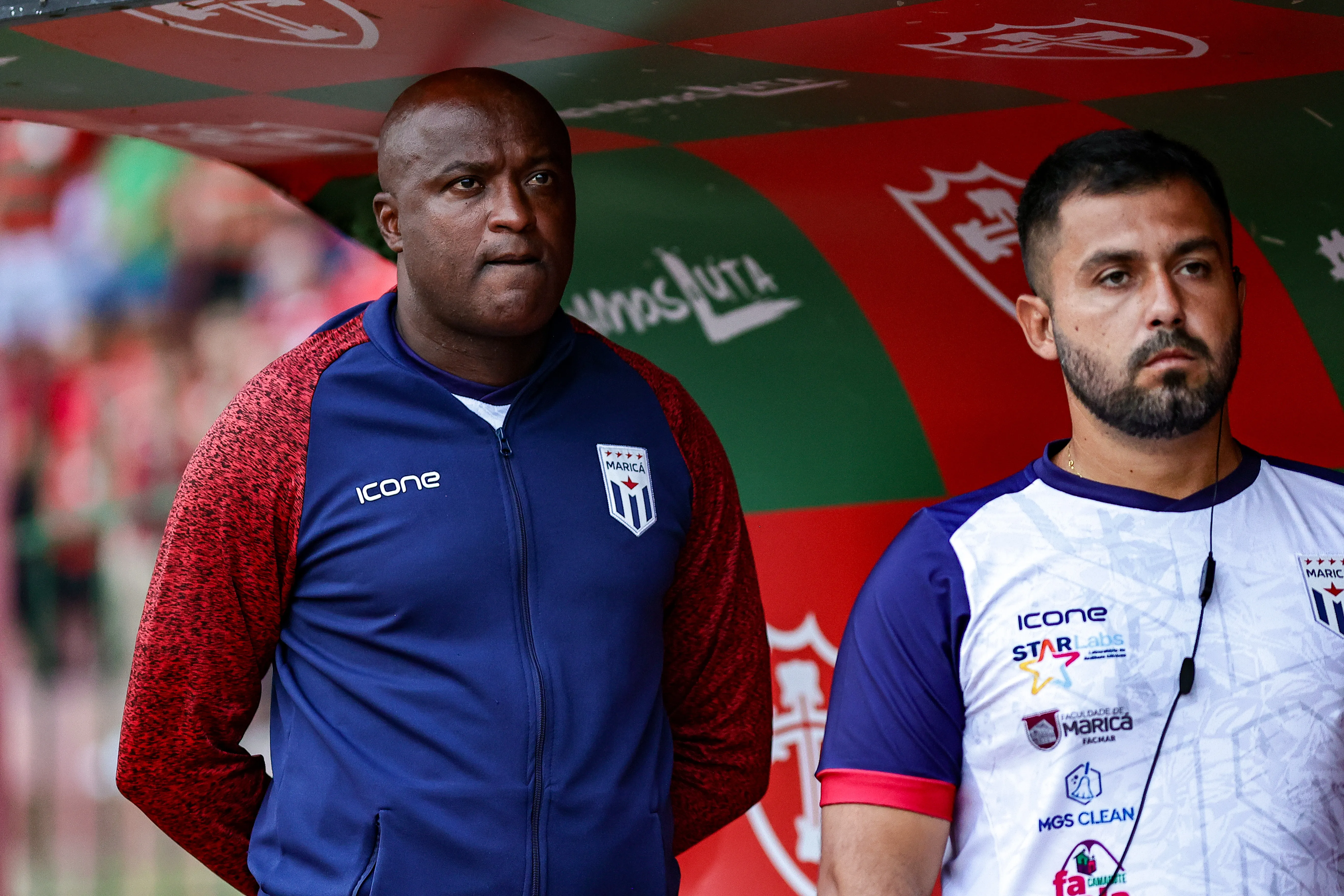 Reinaldo técnico do Marica durante partida contra o Portuguesa Paulista. Foto: Fabio Giannelli/AGIF