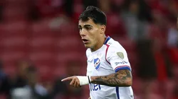 Lucas Villalba deixa futuro em aberto