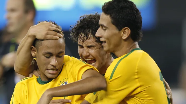 Neymar, Ganso e Pato, jogando pela Seleção Brasileira. Foto: Jeff Zelevansky/Getty Images