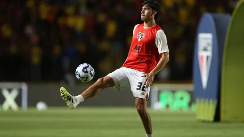 PE - RECIFE - 16/08/2025 - BRASILEIRO A 2025, SPORT X SAO PAULO - Ferraresi jogador do Sao Paulo durante a partida entre Sport e Sao Paulo na Ilha do Retiro em Recife (PE), pelo Campeonato Brasileiro da Serie A 2025. Foto: Marlon Costa/AGIF