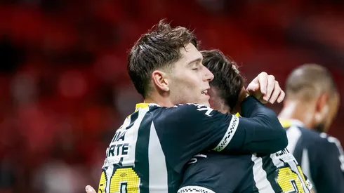 Rollheiser tem contrato com o Peixe até 2028.