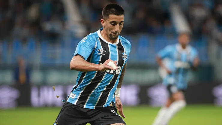Kike Olivera não teve uma temporada feliz pelo Grêmio