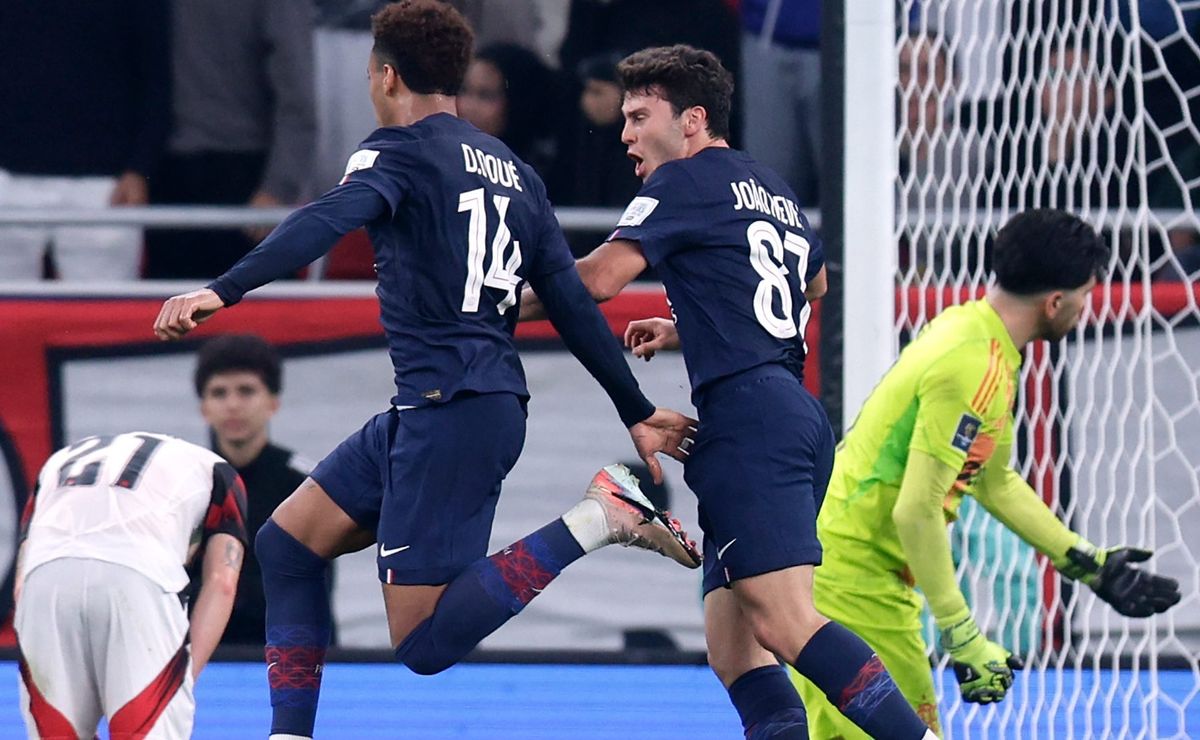 Flamengo leva decisão aos pênaltis, mas perde para o Paris Saint-Germain e é vice campeão mundial