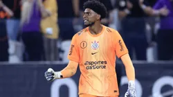 SP - SAO PAULO - 14/12/2025 - COPA DO BRASIL 2025, CORINTHIANS X CRUZEIRO - Hugo Souza goleiro do Corinthians durante partida contra o Cruzeiro no estadio Arena Corinthians pelo campeonato Copa Do Brasil 2025. Foto: Marcello Zambrana/AGIF