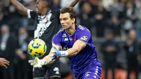 Léo Jardim durante partida de ontem (17)