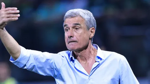 Luis Castro é o novo treinador gremista. Foto: Ettore Chiereguini/AGIF