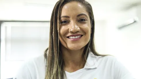 Laryh segue no Santos até 2026 - Foto: Reinaldo Campos/Santos FC