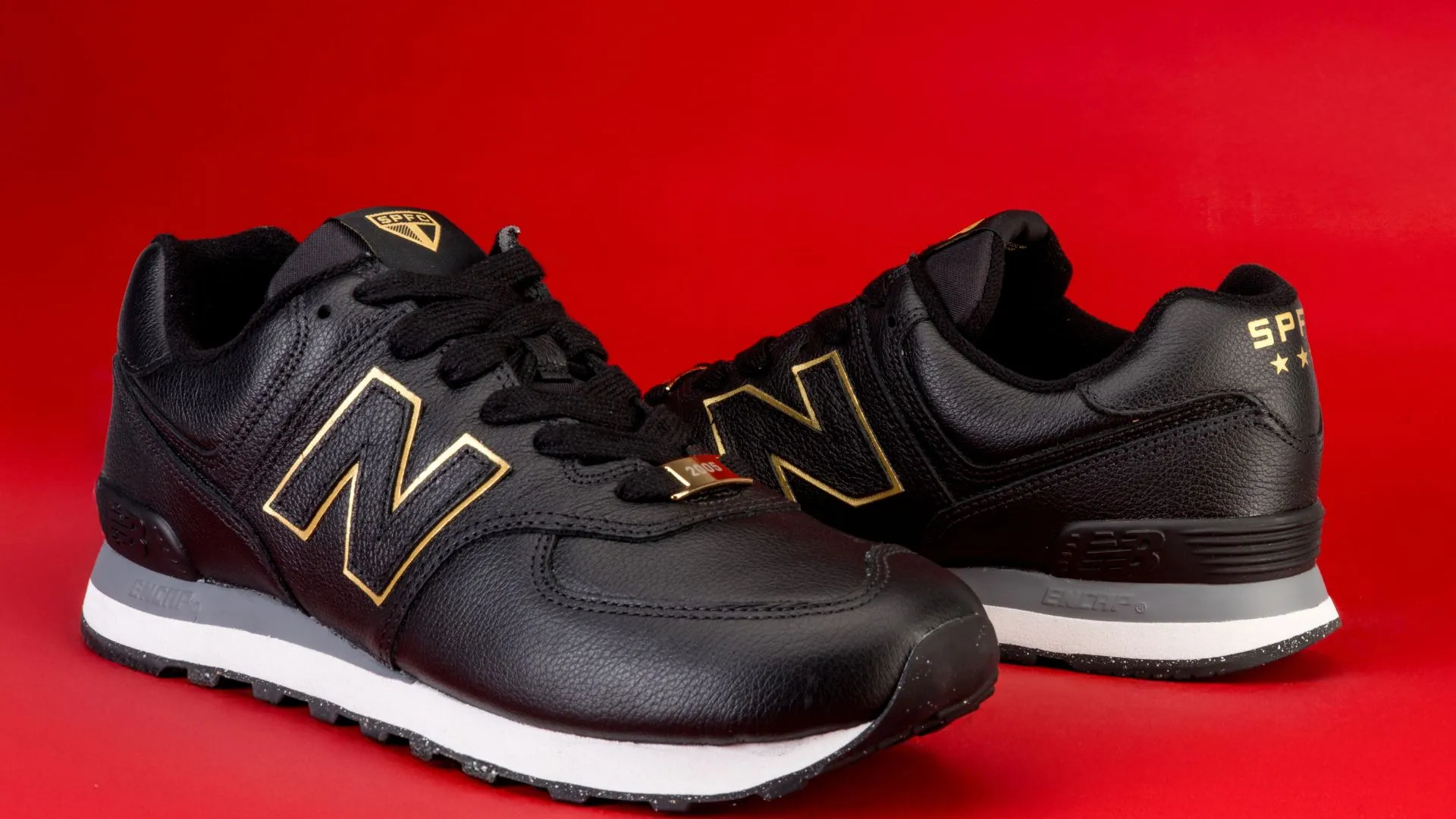 São Paulo e New Balance apresentam edição limitada de tênis em homenagem ao título mundial — Foto DivulgaçãoSão Paulo