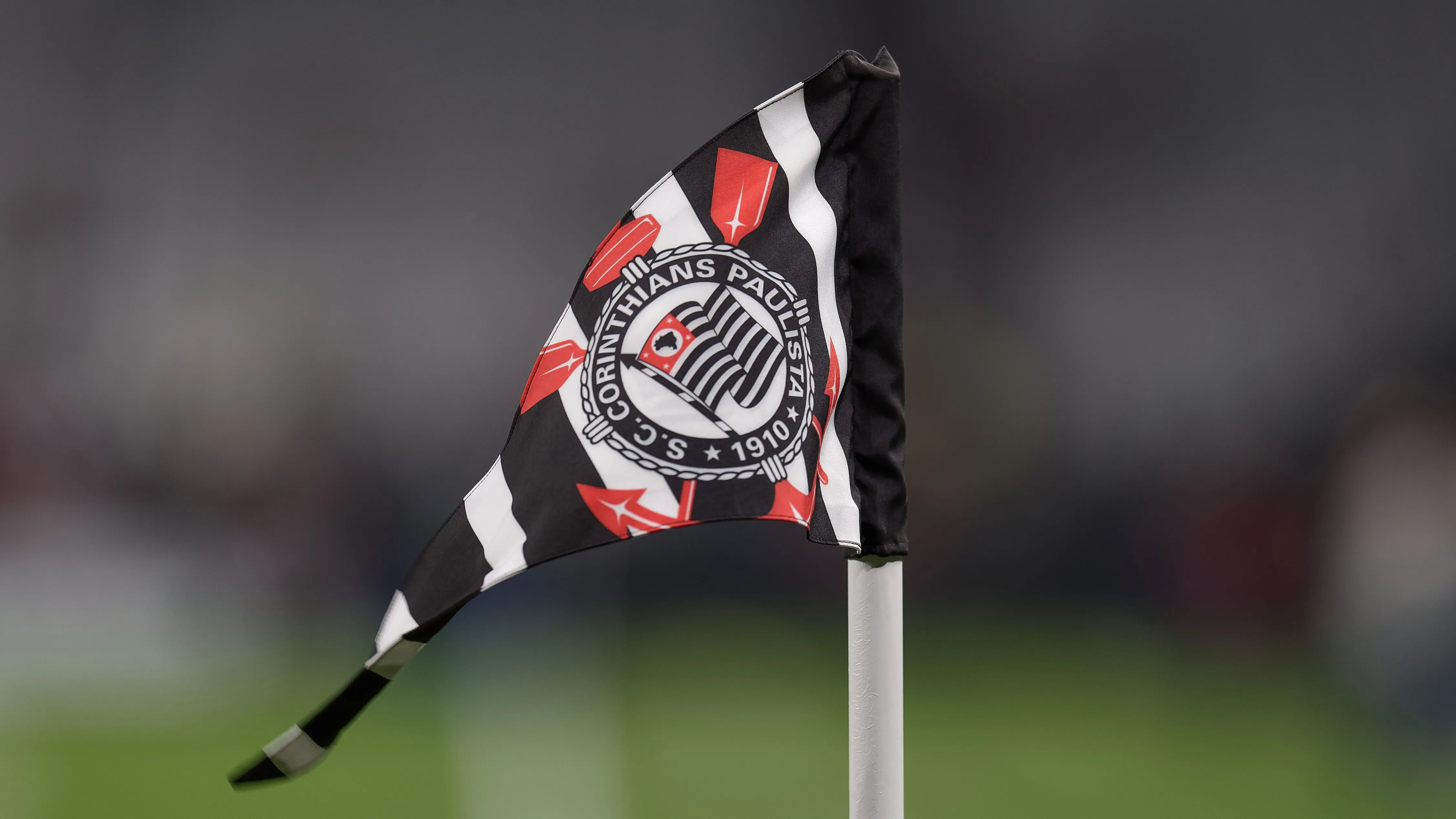 SP – SAO PAULO – 09/04/2024 – COPA SUL-AMERICANA 2024, CORINTHIANS X NACIONAL bandeira do estadio Arena Corinthians para partida entre Corinthians e Nacional pelo campeonato Copa Sul-Americana 2024. Foto: Anderson Romao/AGIF