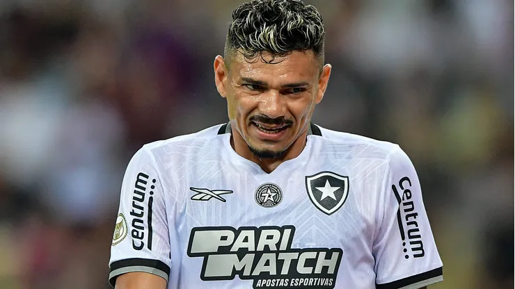 Atacante deu a sua opinião - Foto: Thiago Ribeiro/AGIF.