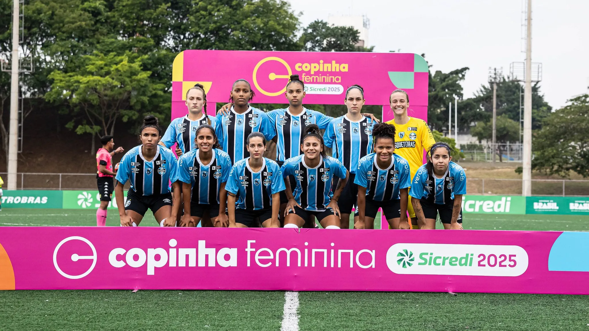 Time feminino do Grêmio na Copinha Feminina