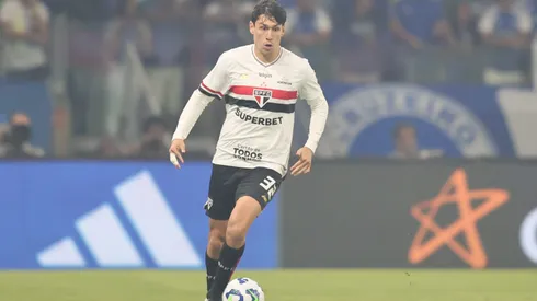 MG - BELO HORIZONTE - 30/08/2025 - BRASILEIRO A 2025, CRUZEIRO X SAO PAULO - Ferraresi jogador do Sao Paulo durante partida contra o Cruzeiro no estadio Mineirao pelo campeonato Brasileiro A 2025. Foto: Gilson Lobo/AGIF