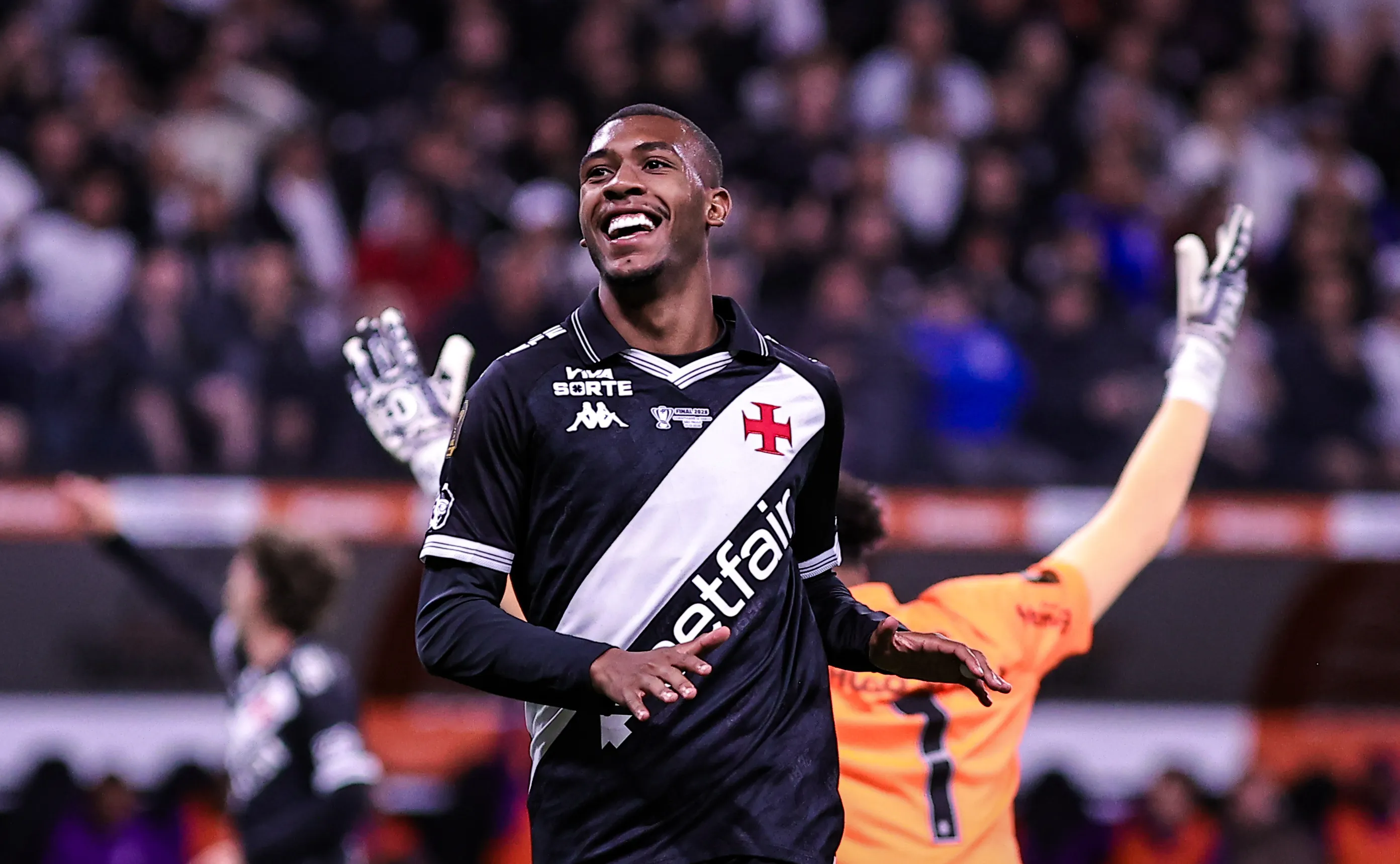SP – SAO PAULO – 17/12/2025 – COPA DO BRASIL 2025, CORINTHIANS X VASCO – Rayan jogador do Vasco durante partida contra o Corinthians no estadio Arena Corinthians pelo campeonato Copa Do Brasil 2025.  Foto: Fabio Giannelli/AGIF