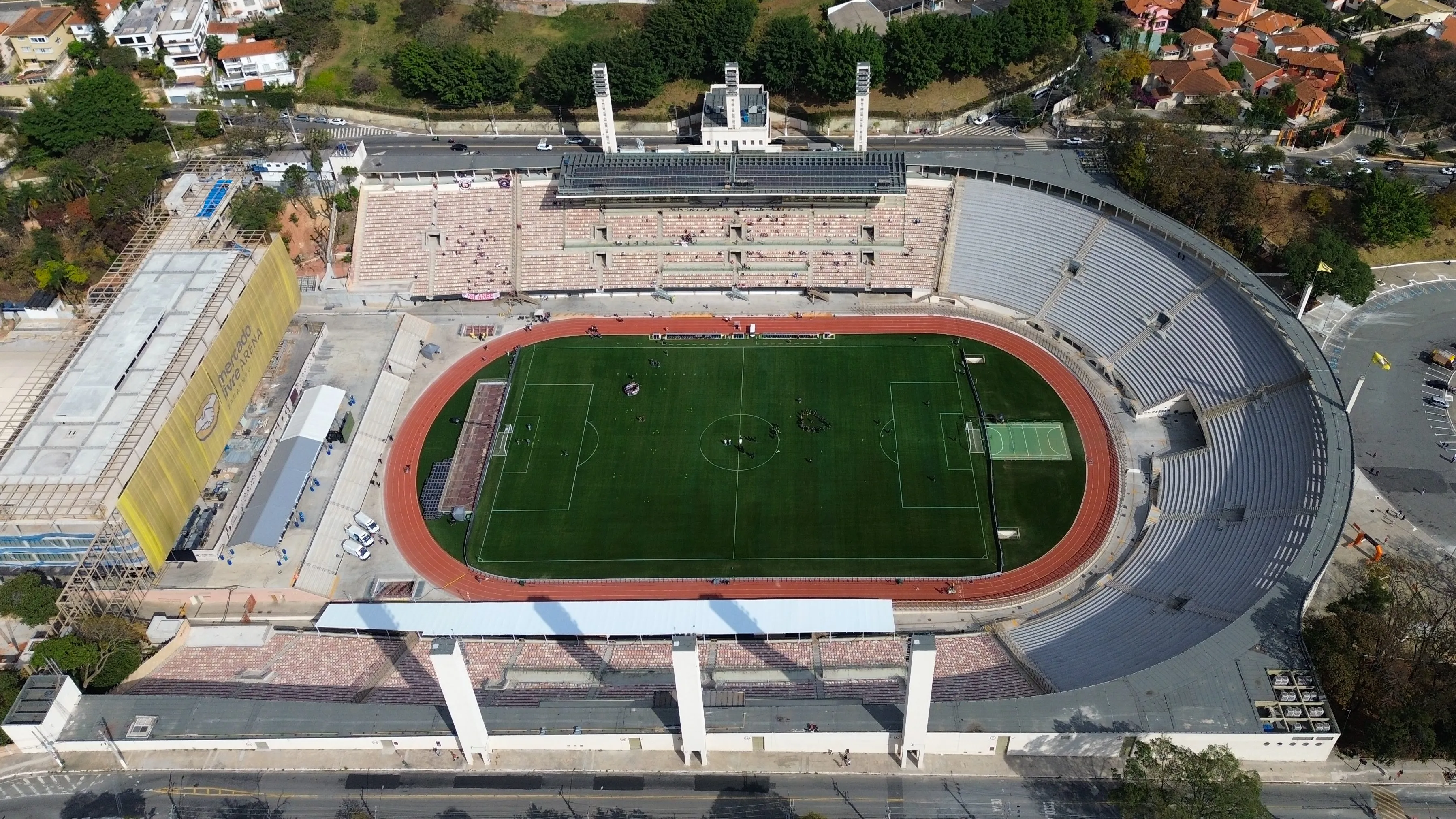 Vista da Arena Mercado Livre Pacaembu em Sao Paulo, antes da partida entre Sao Paulo e Corinthians pelo campeonato Brasileiro Feminino A1 2025. Foto: Marlon Costa/AGIF