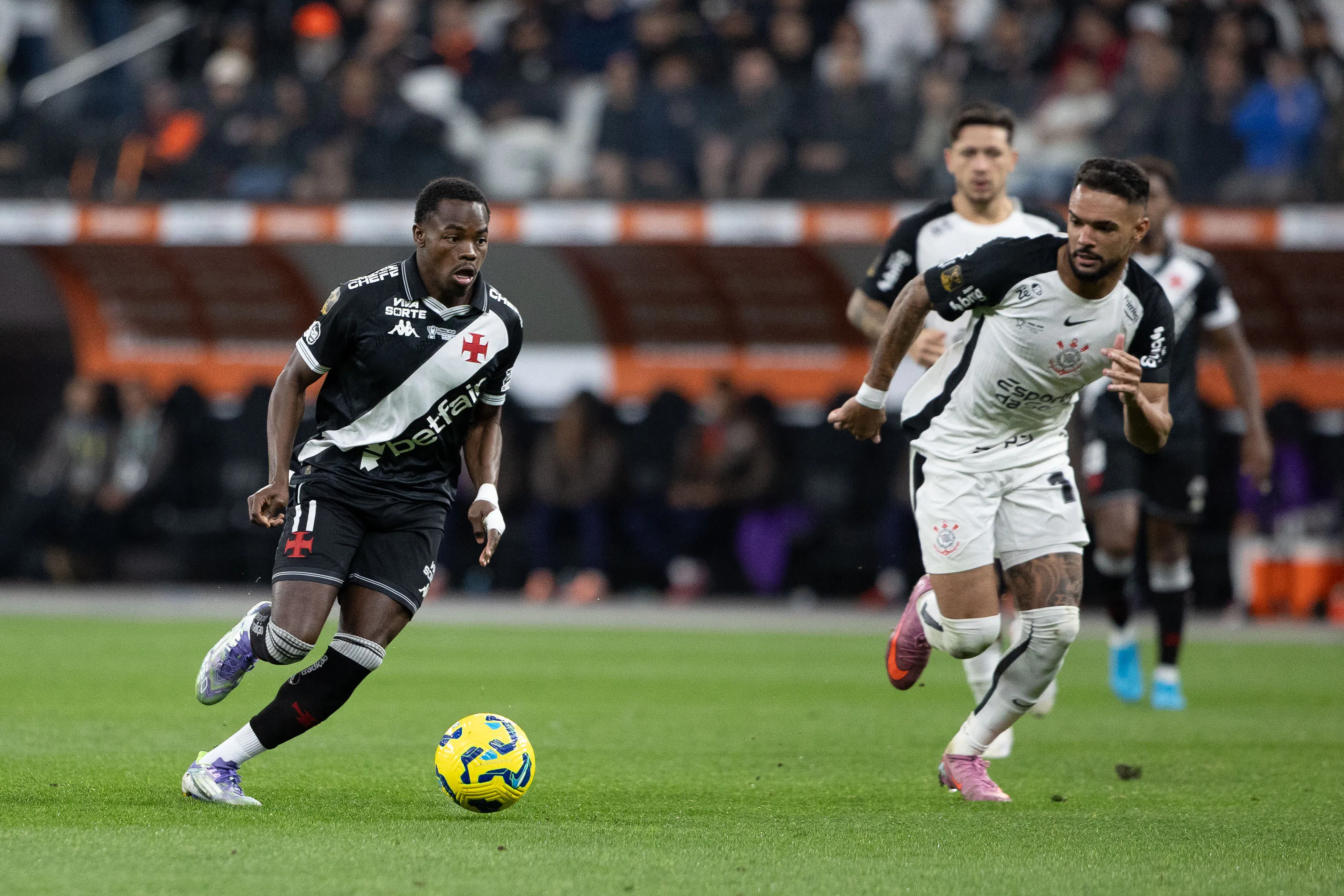 Vasco ficou no empate sem gols com o Corinthians no jogo de ida da final da Copa do Brasil. Foto: Joisel Amaral/AGIF
