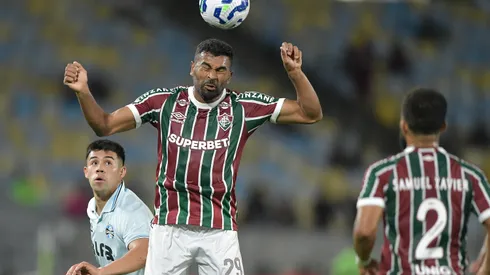 RJ - RIO DE JANEIRO - 02/08/2025 - BRASILEIRO A 2025, FLUMINENSE X GREMIO - Thiago Santos jogador do Fluminense durante partida contra o Gremio no estadio Maracana pelo campeonato Brasileiro A 2025. Foto: Thiago Ribeiro/AGIF