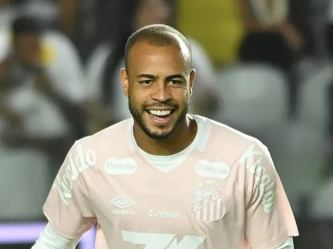 Mayke toma decisão de se recuperar no Santos em 2026