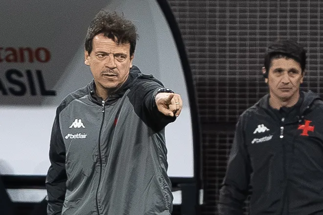 Fernando Diniz Silva técnico do Vasco durante partida contra o Corinthians pela Copa Do Brasil 2025. Foto: Joisel Amaral/AGIF