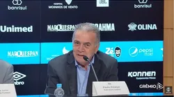 Paulo Pelaipe, diretor executivo do Grêmio em entrevista coletiva (Foto: Divulgação / GFBPA)