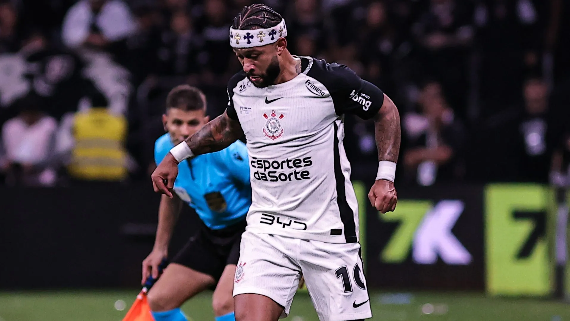 Memphis Depay, do Corinthians