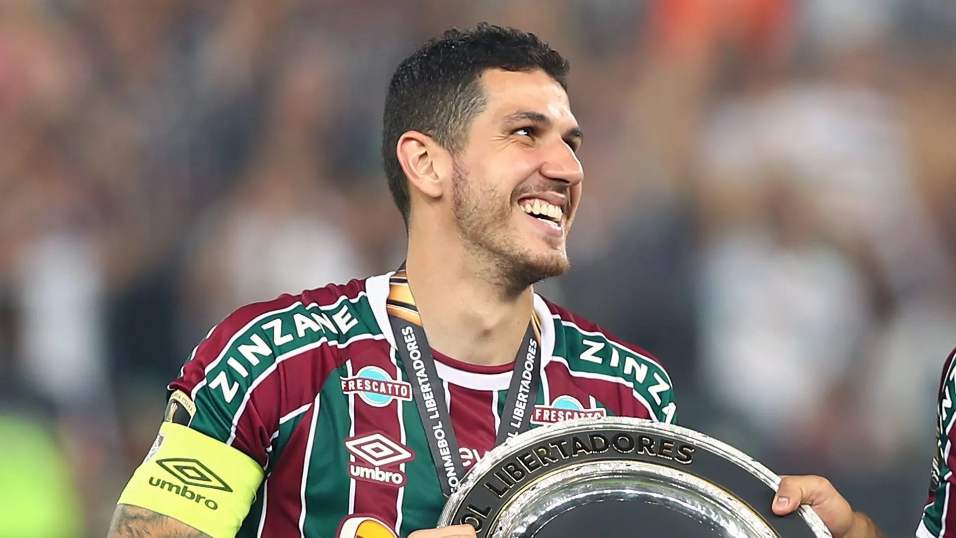 Nino, zagueiro do Zenit comemorando o título da Libertadores pelo Fluminense (Foto: Raul Sifuentes/Getty Images)