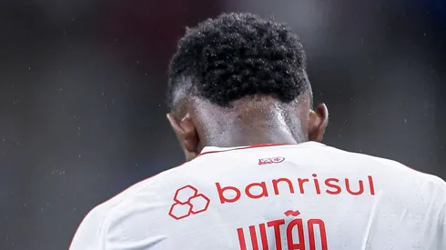 Vitao jogador do Internacional durante partida contra o Bahia no estadio Arena Fonte Nova pelo campeonato Brasileiro A 2025. Foto: Jhony Pinho/AGIF