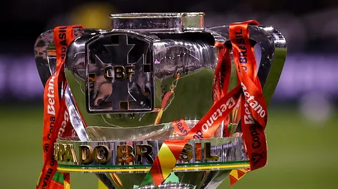 Taça da Copa do Brasil na final entre Vasco x Corinthians