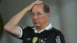 John Textor durante partida do Botafogo em 2025 - Foto: Thiago Ribeiro/AGIF