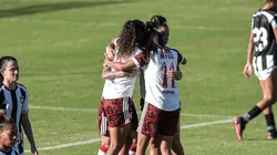 Jogadoras do Flamengo. Foto: Thiago Ribeiro/AGIF