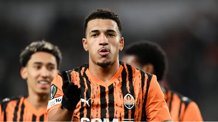 Kauã Elias, atacante do Shakhtar Donetsk - Foto: Mateusz Slodkowski/Getty Images