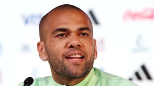 Daniel Alves acertou compra de clube em Portugal e acena até para voltar à ativa aos 42 anos