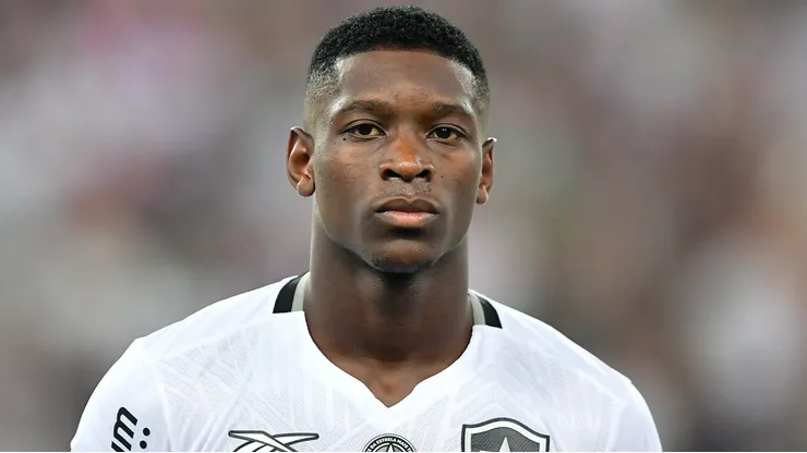 Luiz Henrique ex-jogador do Botafogo durante partida contra o Fluminense no estadio Maracana pelo campeonato Brasileiro A 2024. Foto: Thiago Ribeiro/AGIF